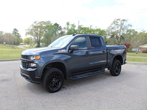 Used 2022 Chevrolet Silverado 1500 Custom Trail Boss AWD/4WD image 2