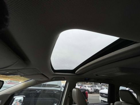 Used 2012 Honda Odyssey Touring image 22