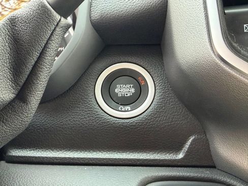 New 2026 RAM 2500 Big Horn AWD/4WD image 24