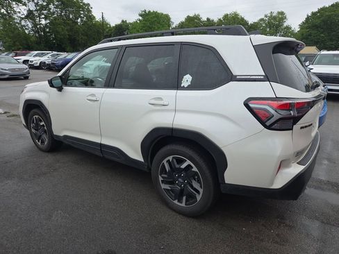 Certified 2025 Subaru Forester Limited AWD/4WD image 6