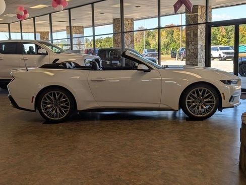 New 2025 Ford Mustang Premium image 4