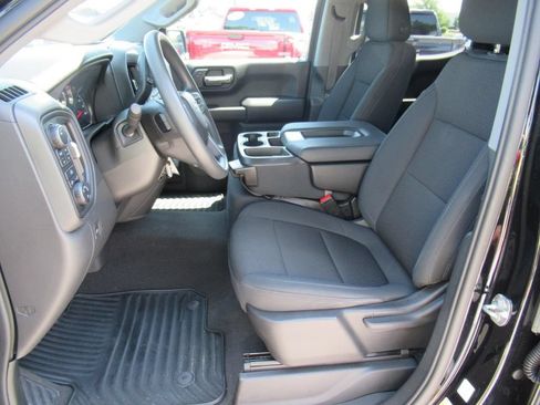 Used 2022 Chevrolet Silverado 1500 Custom Trail Boss w/ Safety Confidence Package AWD/4WD image 16