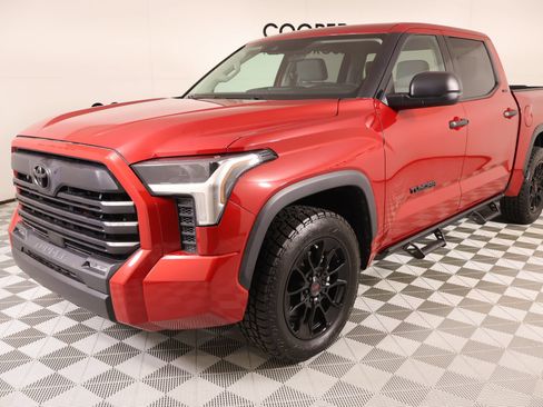 Used 2022 Toyota Tundra SR5 RWD image 9
