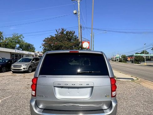 Used 2018 Dodge Grand Caravan GT FWD image 5