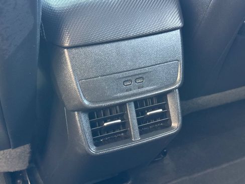Used 2025 Chevrolet Equinox LT w/ Convenience Package II FWD image 13