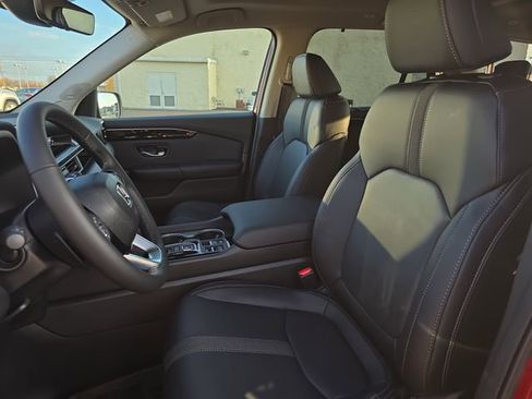 New 2025 Honda Pilot Touring image 15