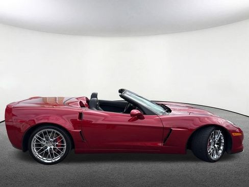Used 2013 Chevrolet Corvette 427 w/ 1SB Preferred Equipment Group RWD image 14