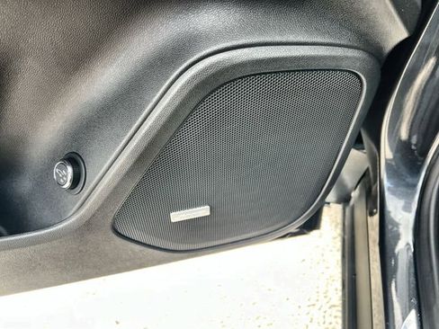 Used 2021 Chevrolet Blazer RS w/ Enhanced Convenience Package image 23