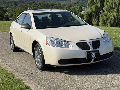 Used 2008 Pontiac G6 GT w/ Premium Package FWD image 30