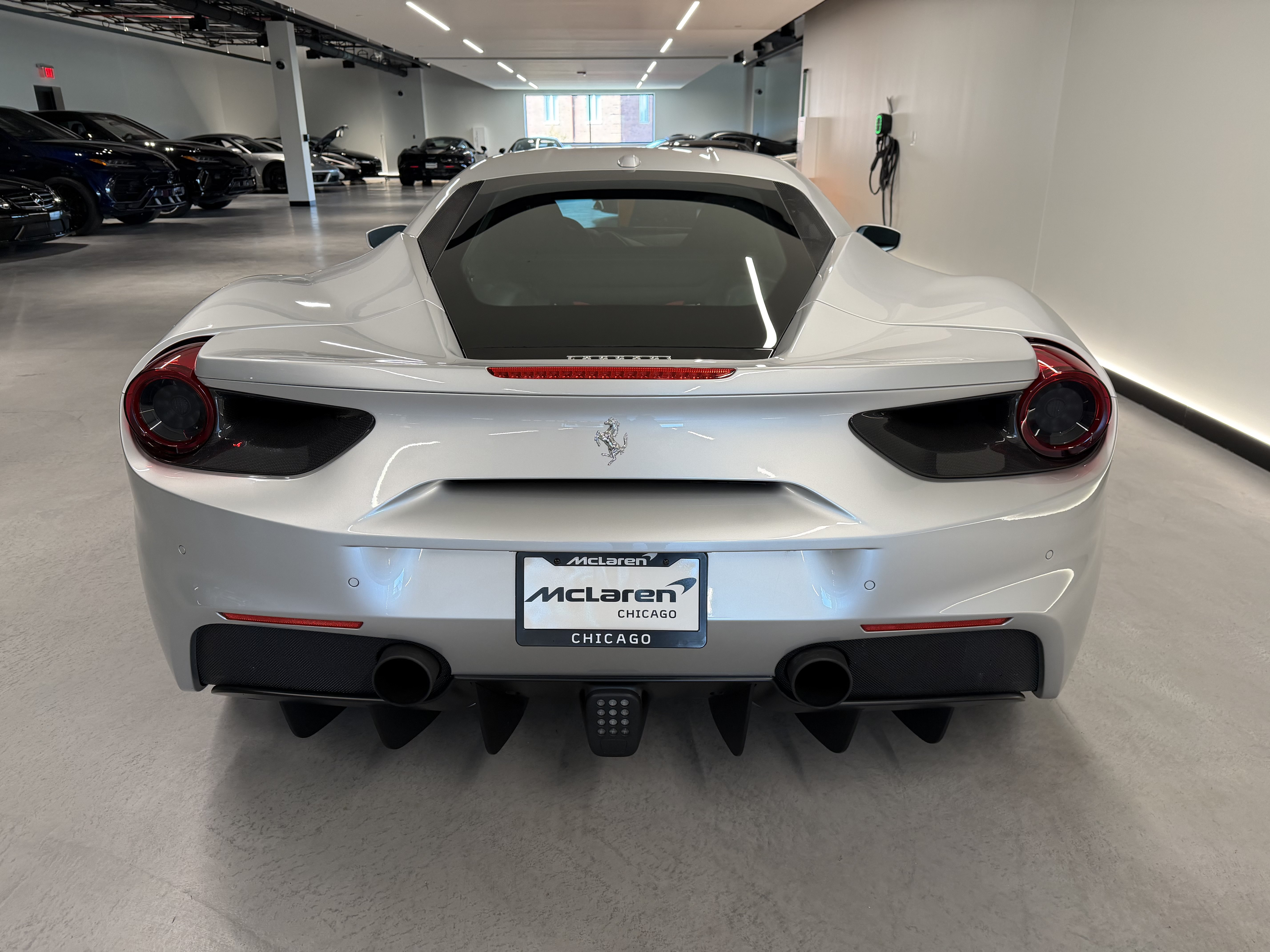 Used 2016 Ferrari 488 GTB RWD image 2