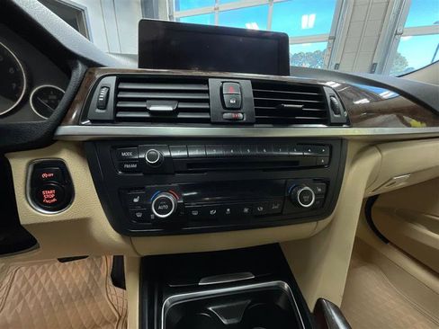 Used 2013 BMW 328i xDrive Sedan image 17