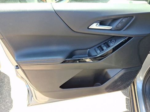 Used 2025 Chevrolet Equinox LT FWD image 8