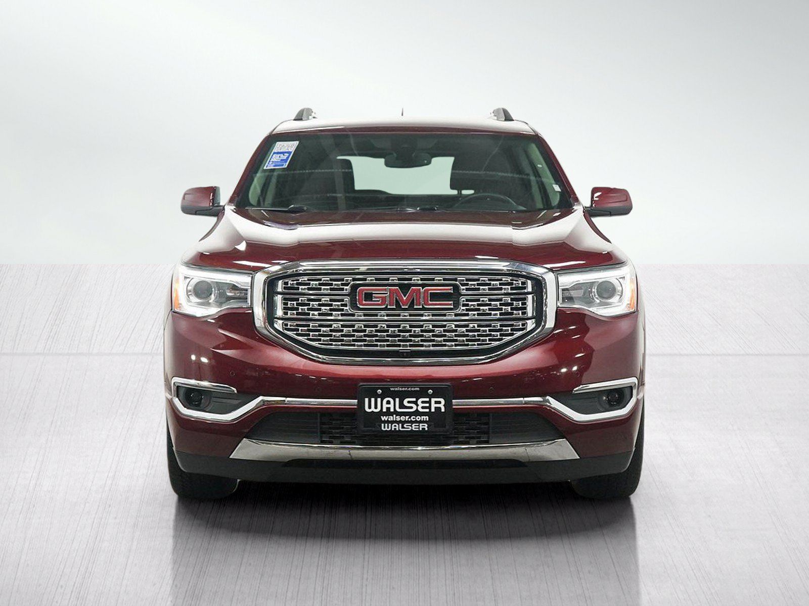 Used 2017 GMC Acadia Denali w/ Technology Package AWD/4WD image 8
