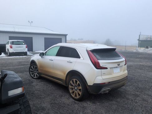 Used 2023 Cadillac XT4 Premium Luxury image 8
