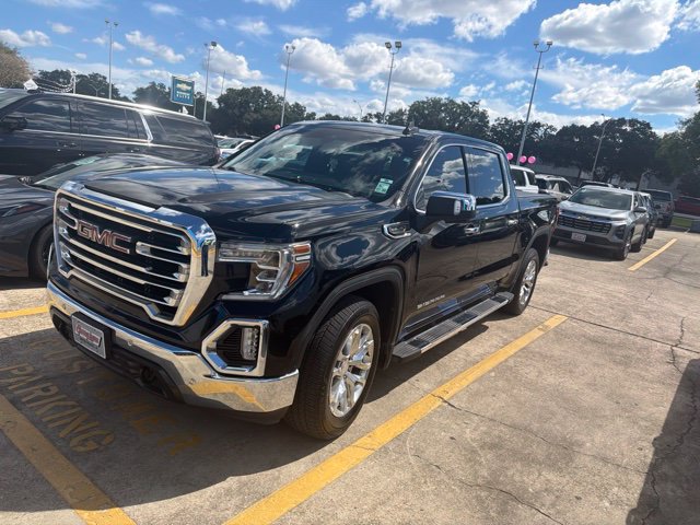 Used 2020 GMC Sierra 1500 SLT w/ SLT Premium Plus Package RWD image 3