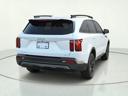 Certified 2023 Kia Sorento S w/ Panoramic Sunroof Package AWD/4WD image 5