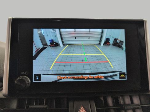 Used 2025 Toyota RAV4 LE AWD/4WD image 14