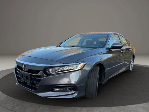 Used 2018 Honda Accord EX image 2