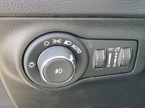 Used 2019 Jeep Compass Limited w/ Safety & Security Group AWD/4WD image 20