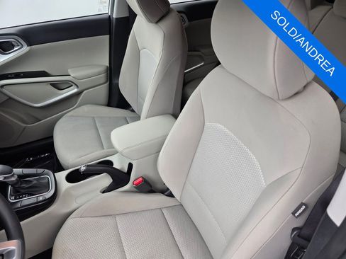 Used 2021 Kia Soul LX FWD image 11