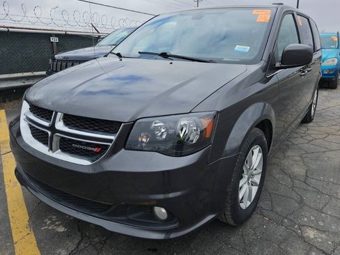 Used 2019 Dodge Grand Caravan SXT FWD image 1
