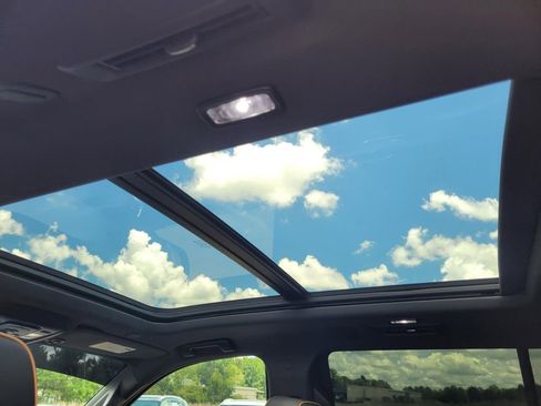 Used 2023 GMC Yukon AT4 w/ AT4 Premium Plus Package image 14