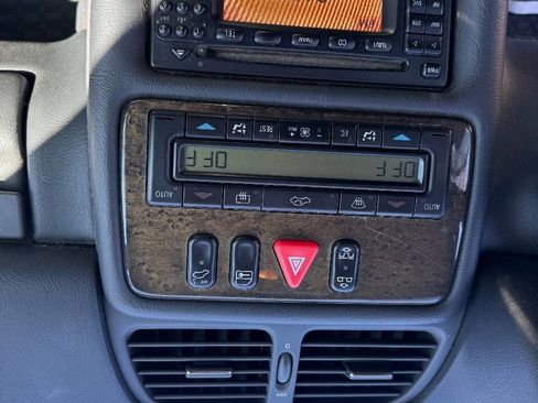 Used 2002 Mercedes-Benz CLK 430 Cabriolet image 14