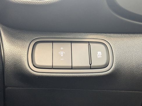 New 2025 Hyundai Venue SE image 22