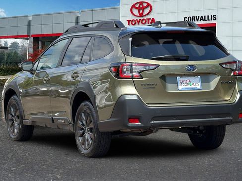 Used 2025 Subaru Outback Onyx Edition AWD/4WD image 6