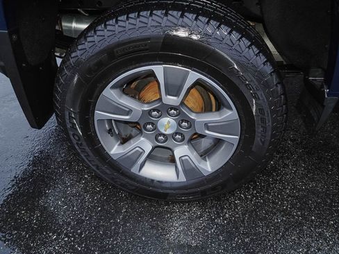 Used 2020 Chevrolet Colorado Z71 image 38