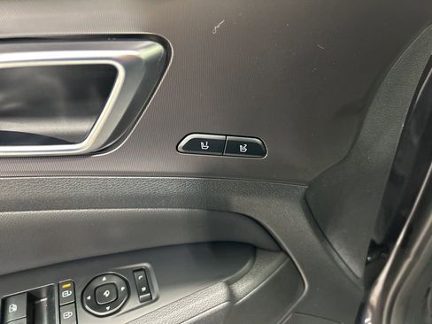 New 2026 Kia Sportage SX image 13