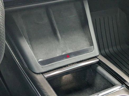 Used 2022 Tesla Model X Plaid image 14