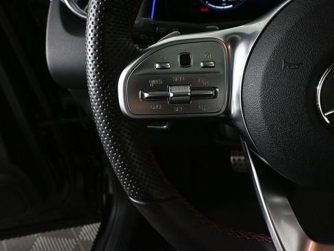 Certified 2023 Mercedes-Benz GLB 250 image 10