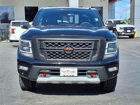 Used 2021 Nissan Titan PRO-4X w/ Pro-4x Convenience Package AWD/4WD image 2