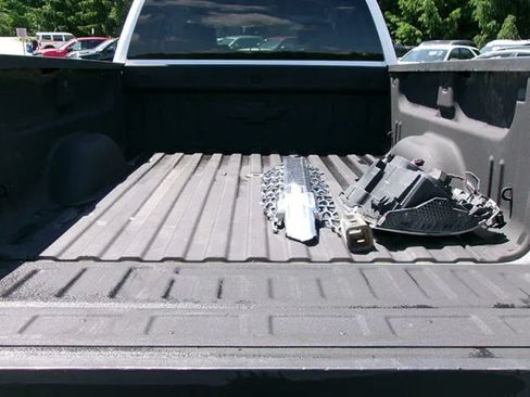 Used 2019 Chevrolet Silverado 2500 W/T AWD/4WD image 11