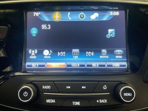 Used 2020 Buick Envision Essence w/ Experience Buick Package AWD/4WD image 7