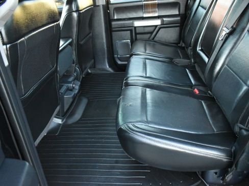 Used 2017 Ford F150 Lariat image 25