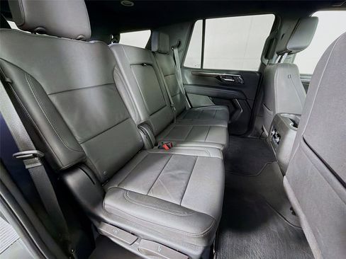 Used 2025 Chevrolet Tahoe LT image 28