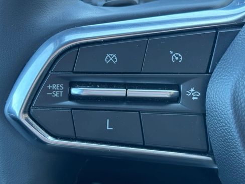 Used 2025 Chevrolet Equinox LT image 13