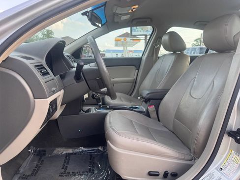 Used 2011 Ford Fusion SEL FWD image 15