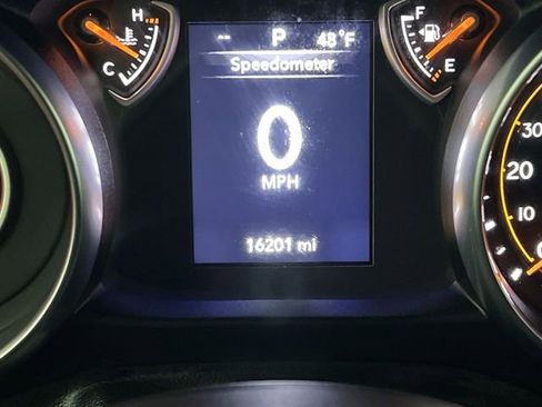 Used 2023 Jeep Wrangler Sport image 12