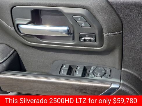 Used 2022 Chevrolet Silverado 2500 LTZ w/ LTZ Convenience Package image 35