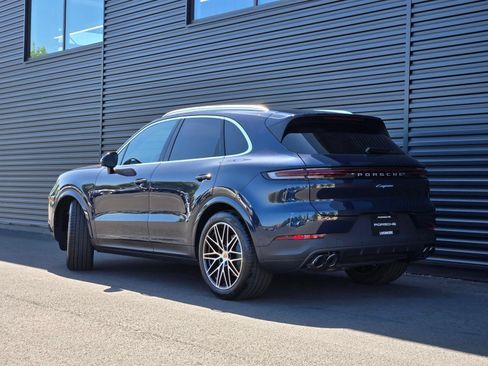 New 2026 Porsche Cayenne AWD/4WD image 2