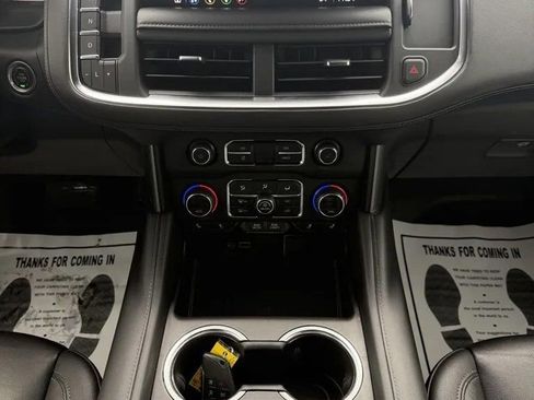 Used 2021 Chevrolet Tahoe Z71 image 20