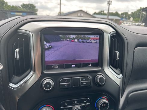 Used 2020 Chevrolet Silverado 1500 LT AWD/4WD image 35