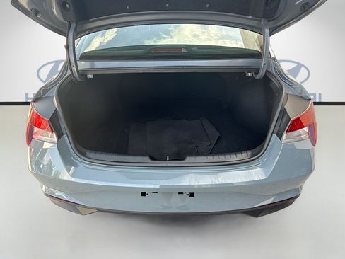 Used 2023 Hyundai Elantra SEL FWD image 23