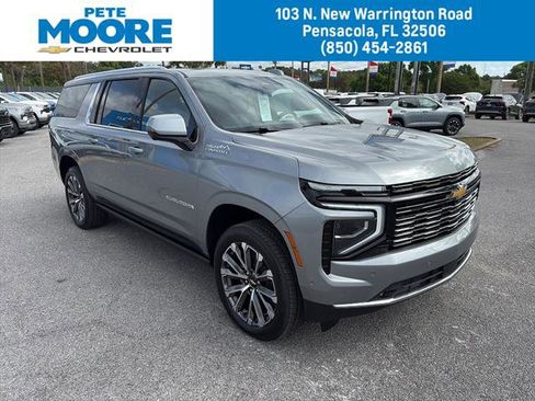 New 2026 Chevrolet Suburban High Country AWD/4WD image 1