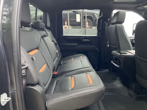 Used 2024 GMC Sierra 2500 AT4 w/ AT4 Premium Plus Package AWD/4WD image 16