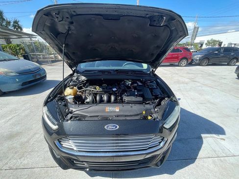 Used 2014 Ford Fusion SE FWD image 11