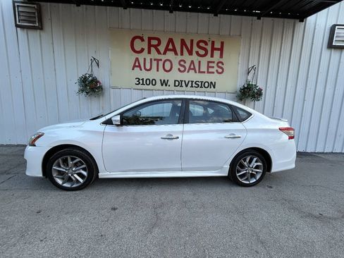 Used 2015 Nissan Sentra SR w/ Navigation Package FWD image 1
